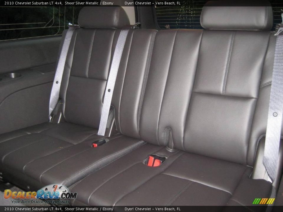 2010 Chevrolet Suburban LT 4x4 Sheer Silver Metallic / Ebony Photo #9
