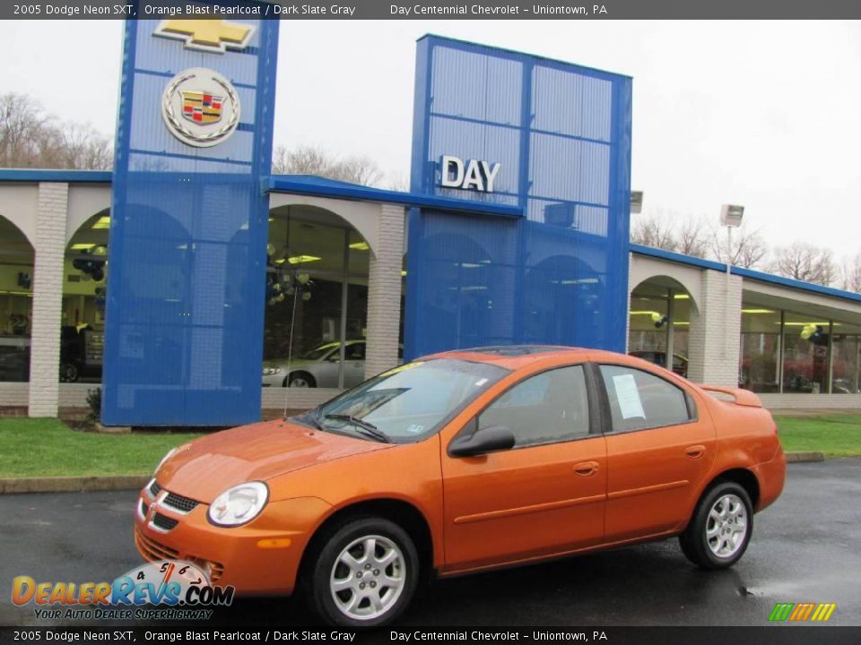 2005 Dodge Neon SXT Orange Blast Pearlcoat / Dark Slate Gray Photo #1