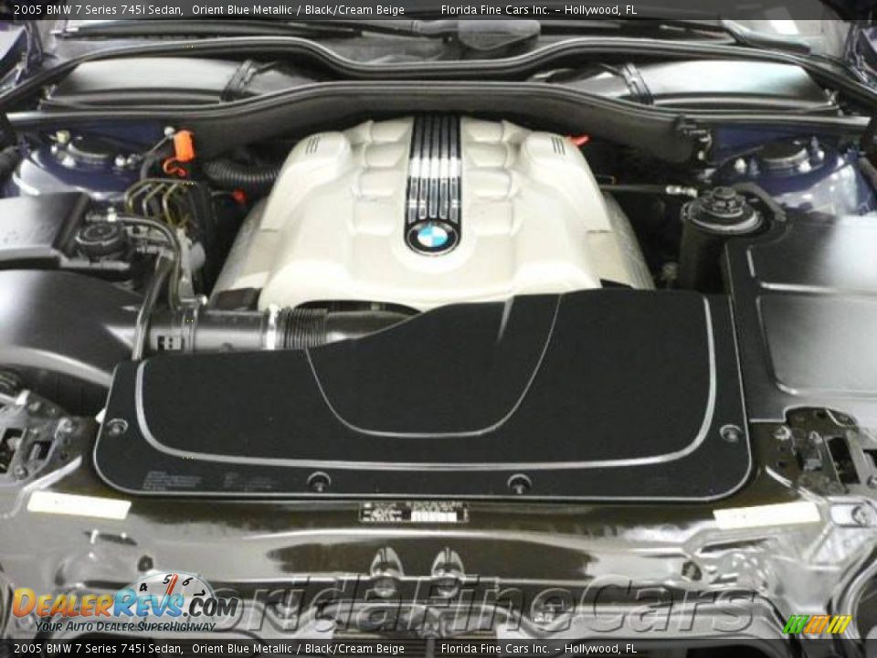 2005 BMW 7 Series 745i Sedan Orient Blue Metallic / Black/Cream Beige Photo #9