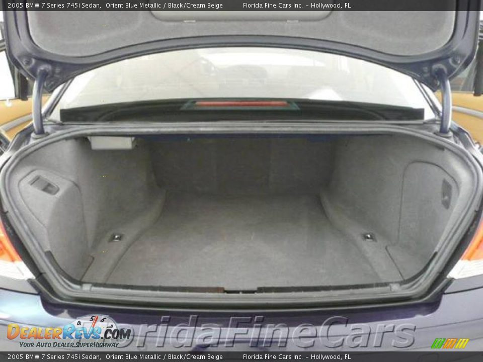 2005 BMW 7 Series 745i Sedan Orient Blue Metallic / Black/Cream Beige Photo #10