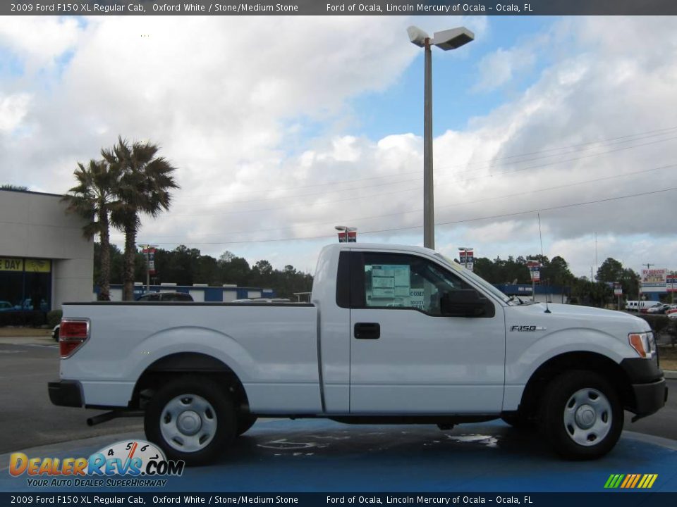 2009 Ford F150 XL Regular Cab Oxford White / Stone/Medium Stone Photo #2