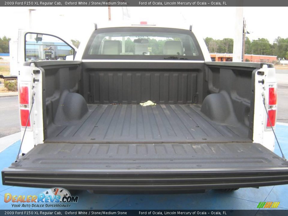 2009 Ford F150 XL Regular Cab Oxford White / Stone/Medium Stone Photo #7