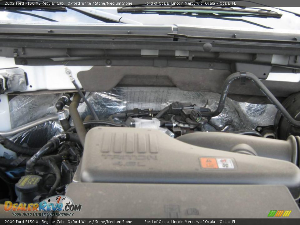 2009 Ford F150 XL Regular Cab Oxford White / Stone/Medium Stone Photo #8