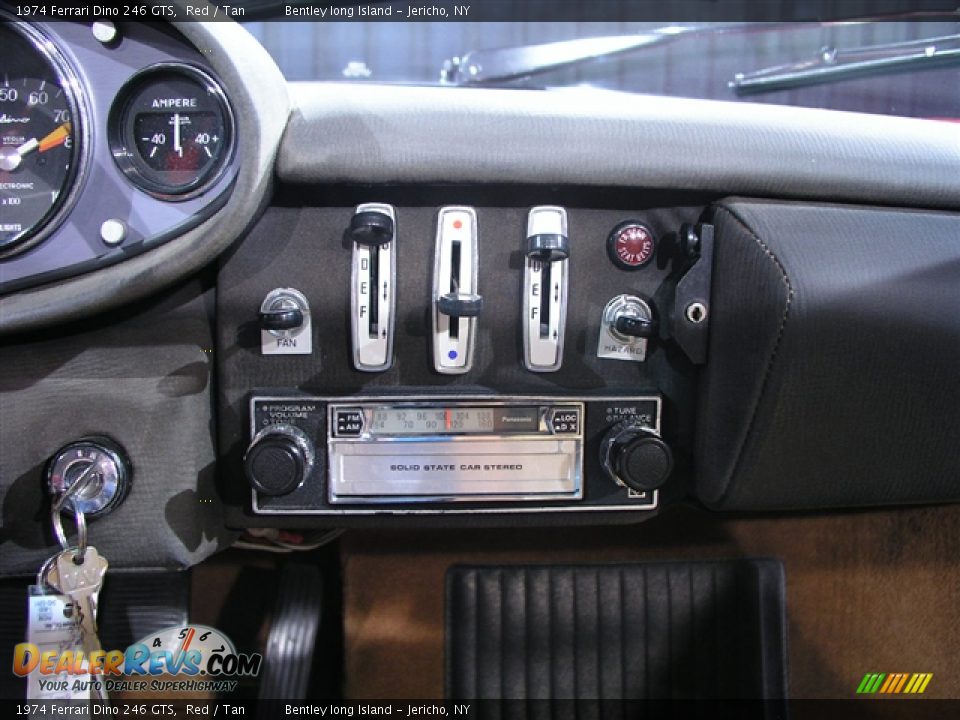 Controls of 1974 Ferrari Dino 246 GTS Photo #8