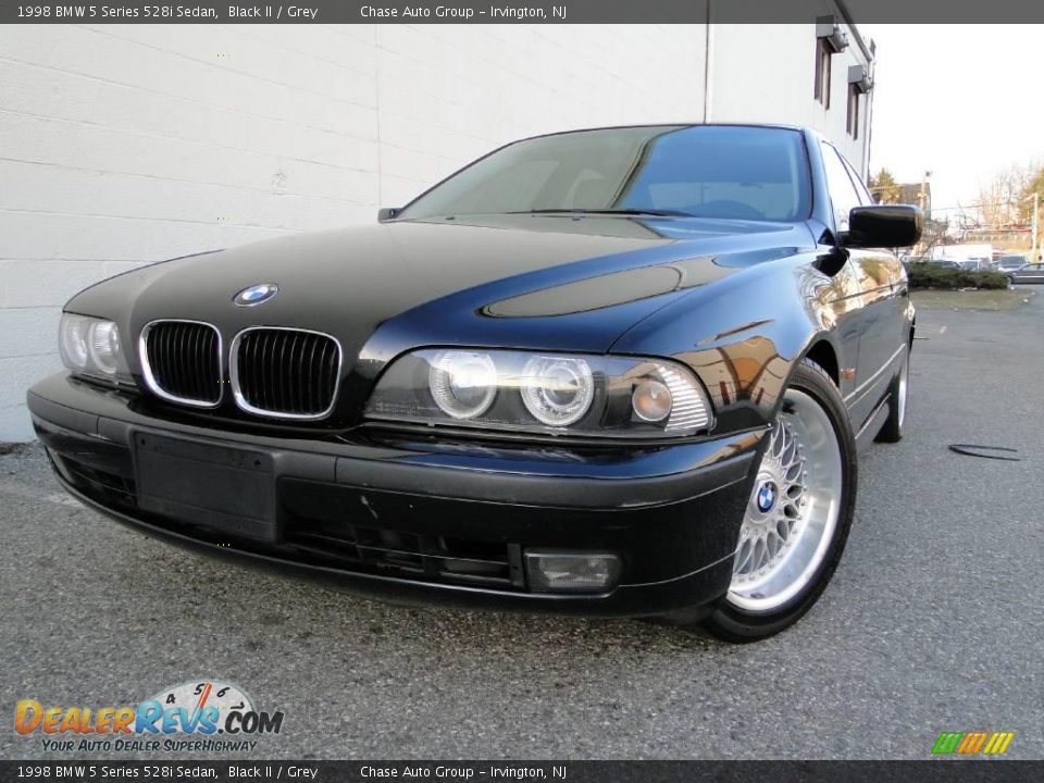 1998 BMW 5 Series 528i Sedan Black II / Grey Photo 1
