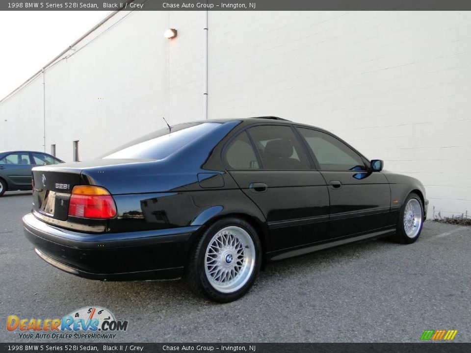 1998 BMW 5 Series 528i Sedan Black II / Grey Photo #9