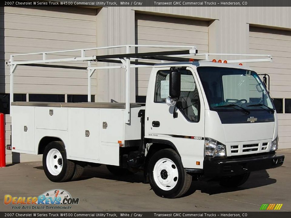 2007 Chevrolet W Series Truck W4500 Commercial Utility Truck White / Gray Photo #1