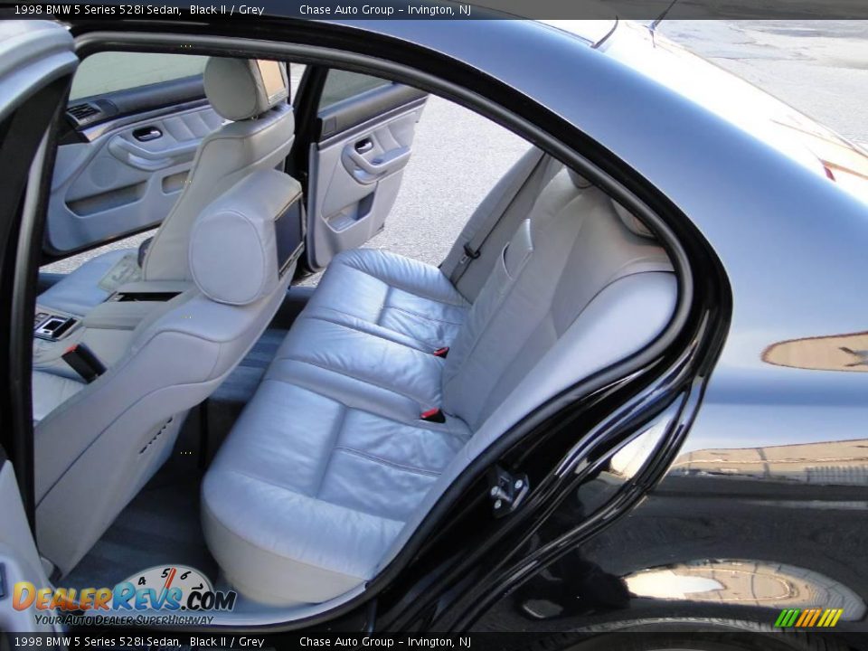 1998 BMW 5 Series 528i Sedan Black II / Grey Photo #19