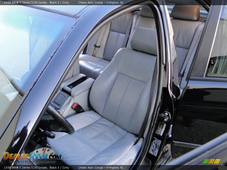 1998 BMW 5 Series 528i Sedan Black II / Grey Photo #20