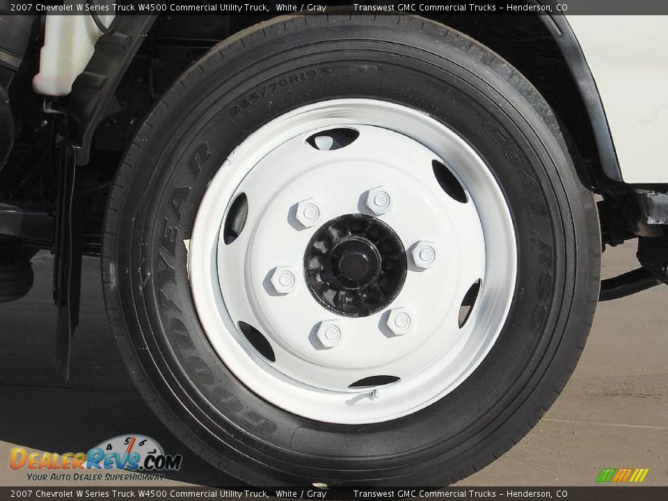 2007 Chevrolet W Series Truck W4500 Commercial Utility Truck White / Gray Photo #12