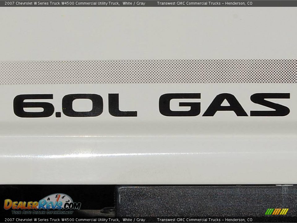 2007 Chevrolet W Series Truck W4500 Commercial Utility Truck White / Gray Photo #14