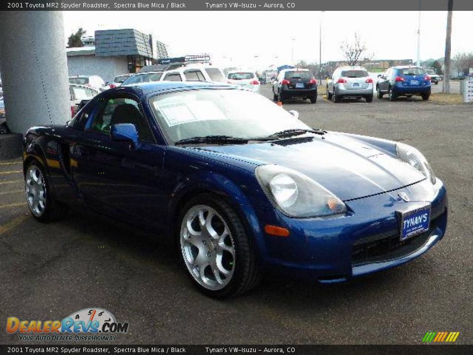 Front 3/4 View of 2001 Toyota MR2 Spyder Roadster Photo #3