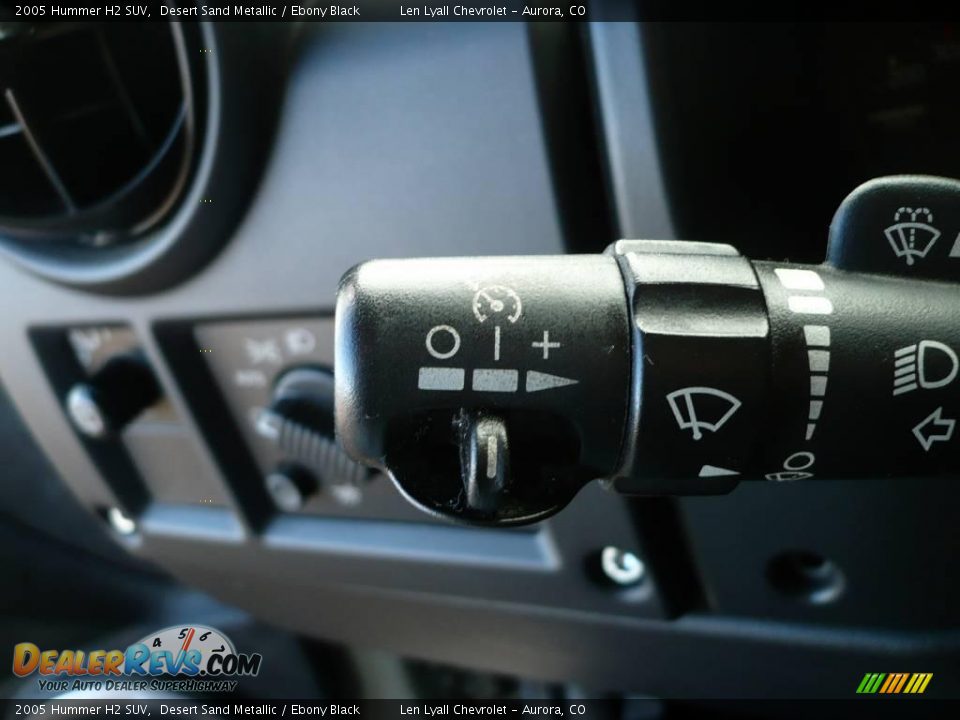 2005 Hummer H2 SUV Desert Sand Metallic / Ebony Black Photo #25