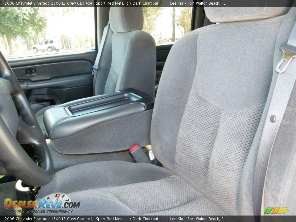 2006 Chevrolet Silverado 1500 LS Crew Cab 4x4 Sport Red Metallic / Dark Charcoal Photo #10
