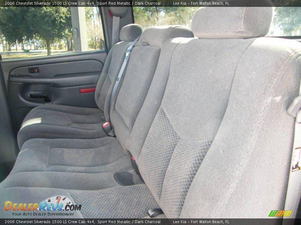 2006 Chevrolet Silverado 1500 LS Crew Cab 4x4 Sport Red Metallic / Dark Charcoal Photo #17