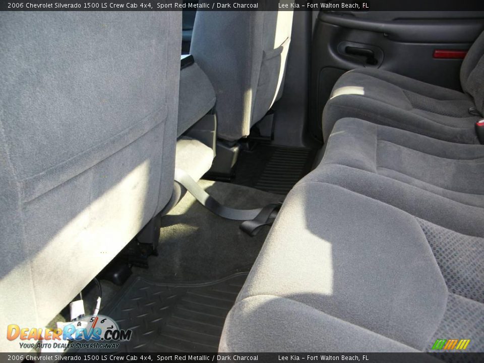 2006 Chevrolet Silverado 1500 LS Crew Cab 4x4 Sport Red Metallic / Dark Charcoal Photo #18