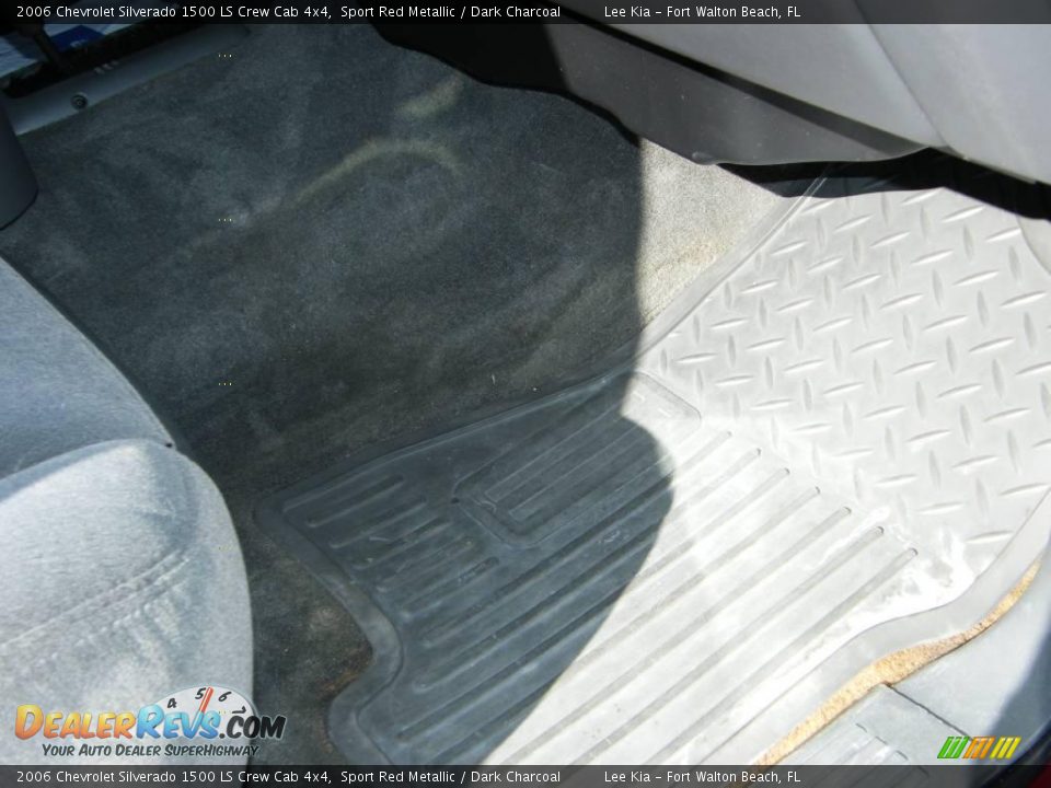 2006 Chevrolet Silverado 1500 LS Crew Cab 4x4 Sport Red Metallic / Dark Charcoal Photo #22