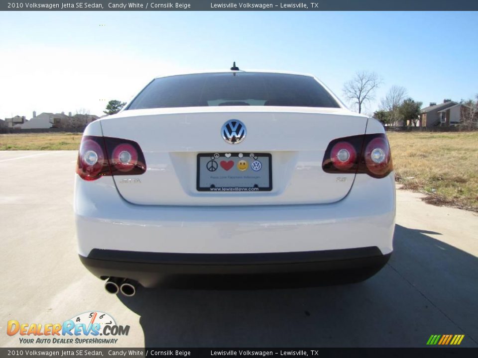 2010 Volkswagen Jetta SE Sedan Candy White / Cornsilk Beige Photo #2