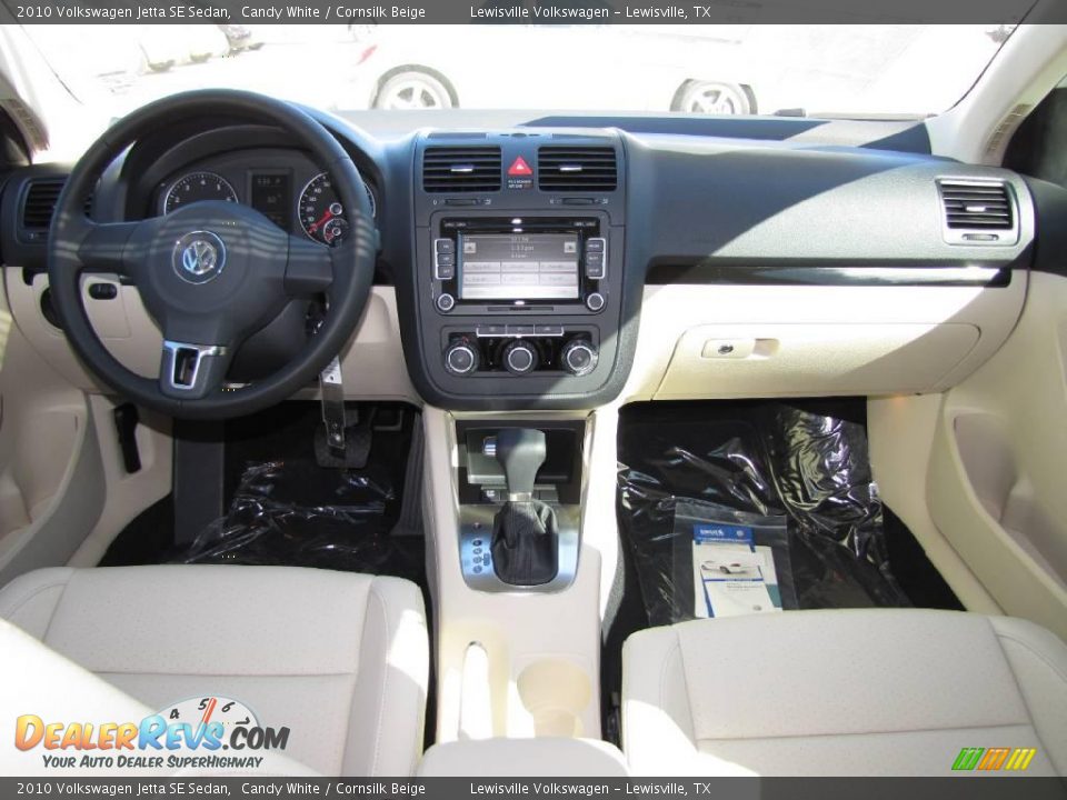 2010 Volkswagen Jetta SE Sedan Candy White / Cornsilk Beige Photo #5