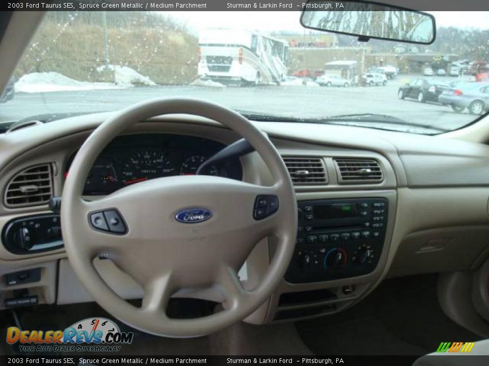 2003 Ford Taurus SES Spruce Green Metallic / Medium Parchment Photo #12