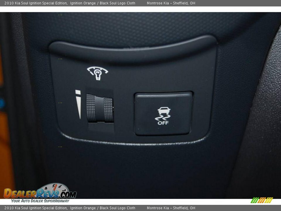 2010 Kia Soul Ignition Special Edition Ignition Orange / Black Soul Logo Cloth Photo #27