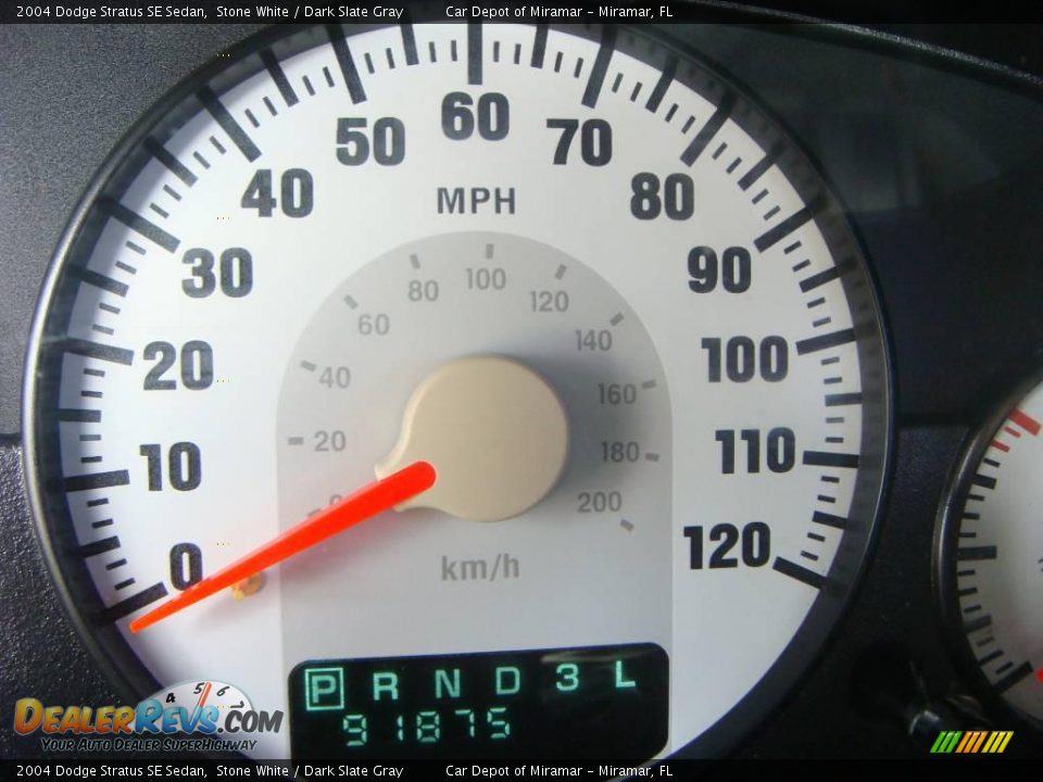2004 Dodge Stratus SE Sedan Stone White / Dark Slate Gray Photo #16
