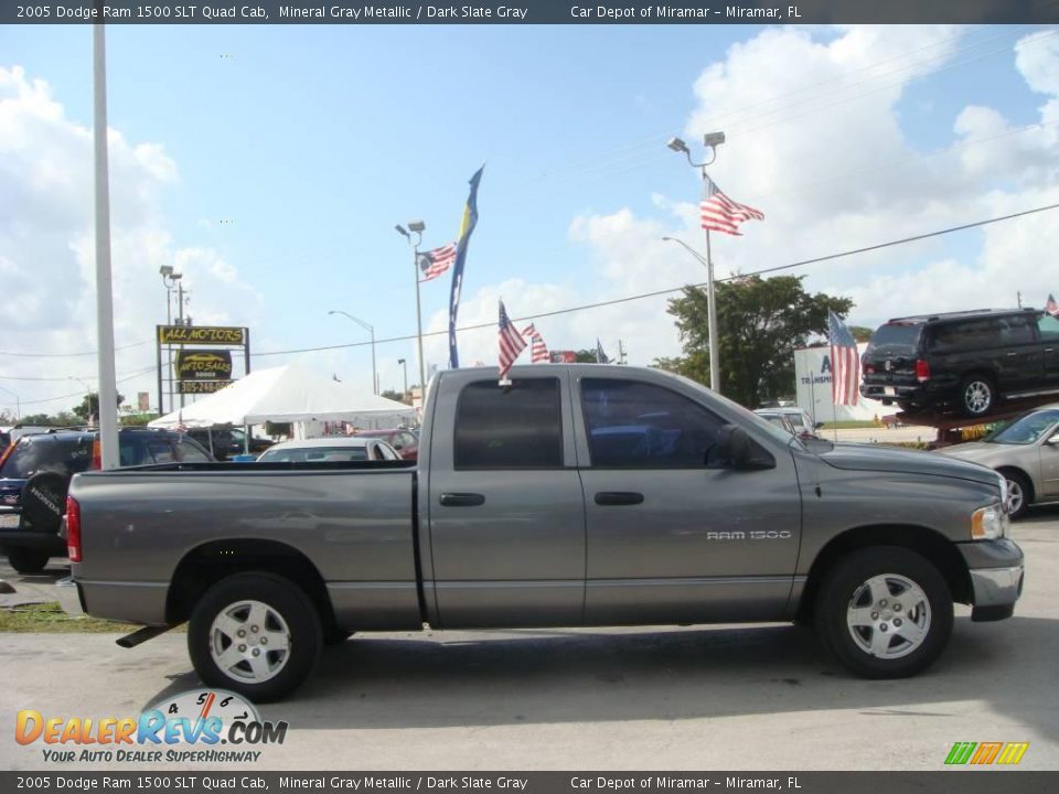 2005 Dodge Ram 1500 SLT Quad Cab Mineral Gray Metallic / Dark Slate Gray Photo #2