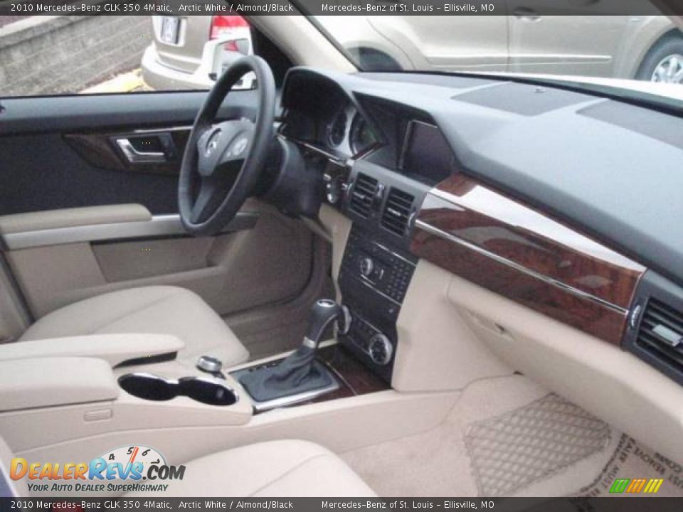 2010 Mercedes-Benz GLK 350 4Matic Arctic White / Almond/Black Photo #5