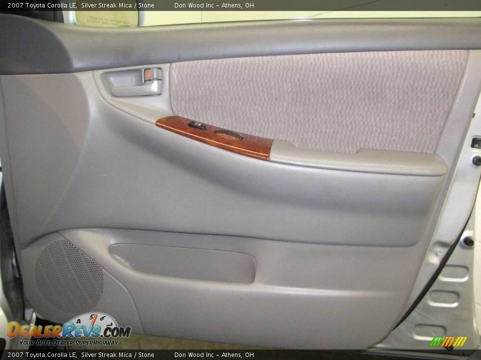 2007 Toyota Corolla LE Silver Streak Mica / Stone Photo #15