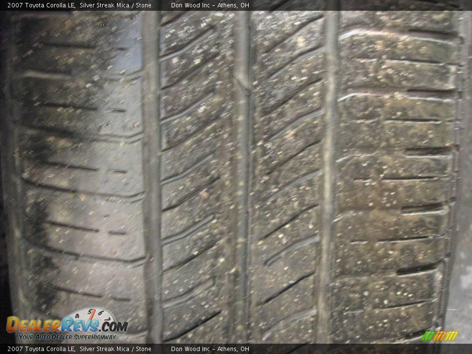 2007 Toyota Corolla LE Silver Streak Mica / Stone Photo #22