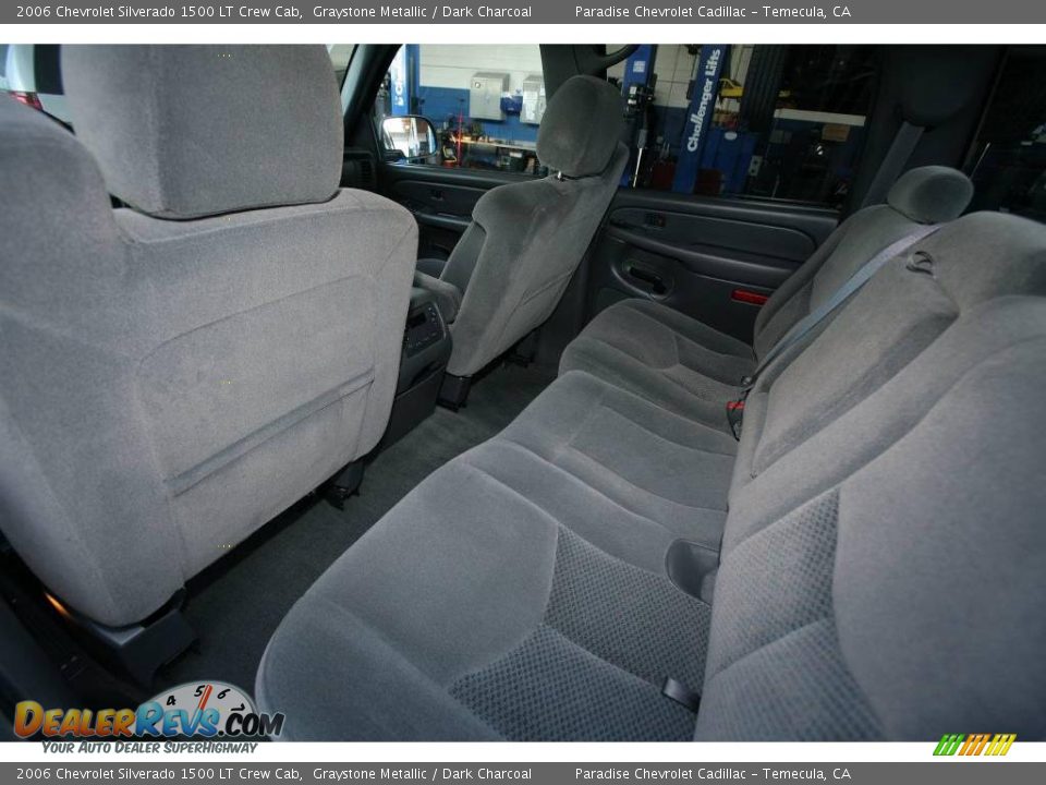 2006 Chevrolet Silverado 1500 LT Crew Cab Graystone Metallic / Dark Charcoal Photo #25