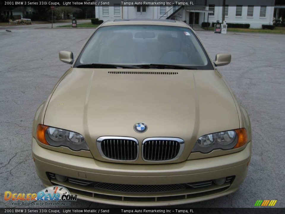 2001 BMW 3 Series 330i Coupe Light Yellow Metallic / Sand Photo #2