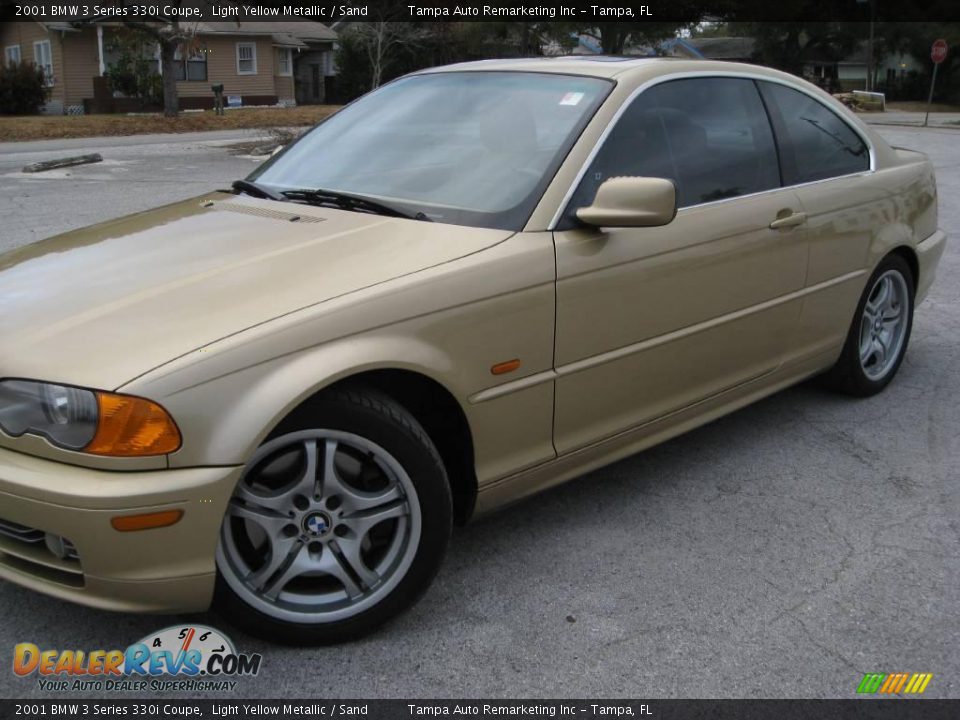 2001 BMW 3 Series 330i Coupe Light Yellow Metallic / Sand Photo #4