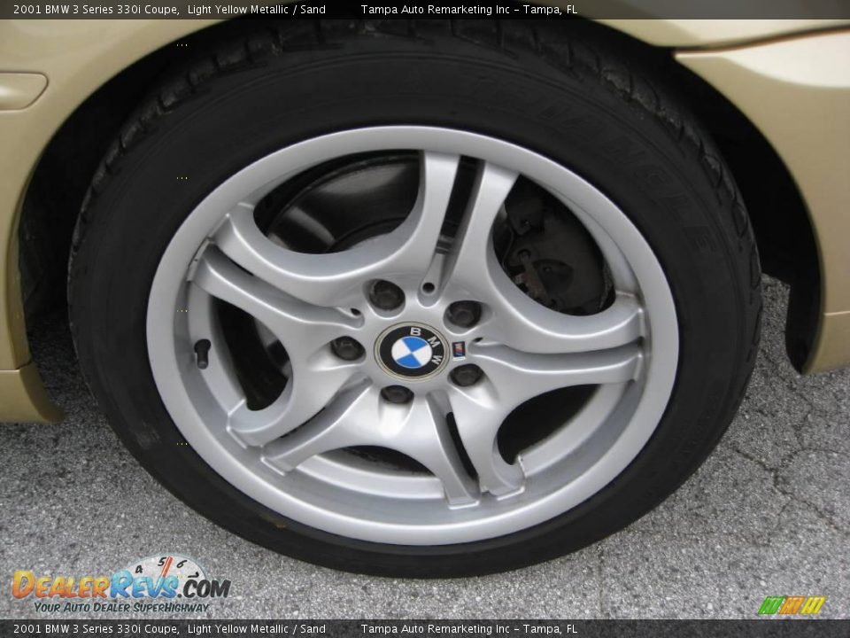 2001 BMW 3 Series 330i Coupe Light Yellow Metallic / Sand Photo #14