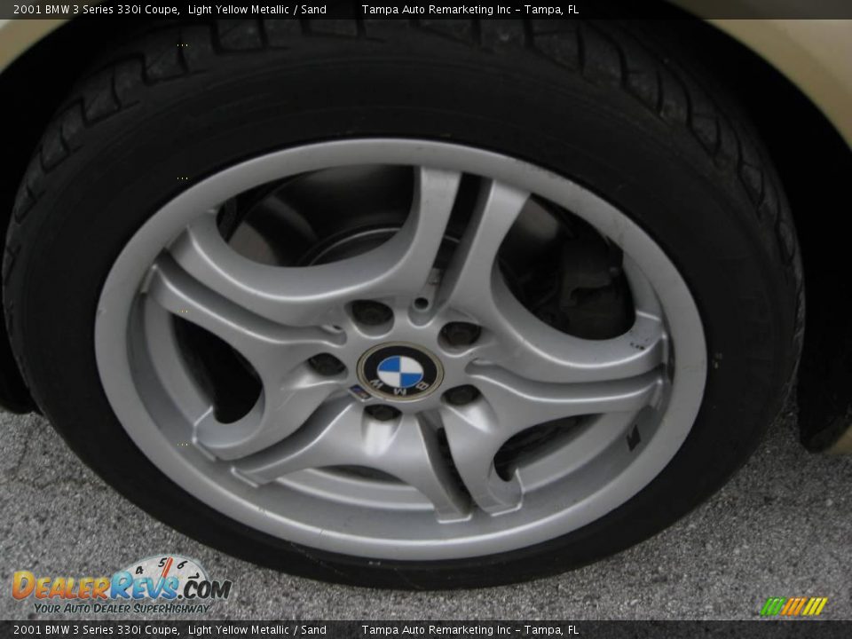 2001 BMW 3 Series 330i Coupe Light Yellow Metallic / Sand Photo #15