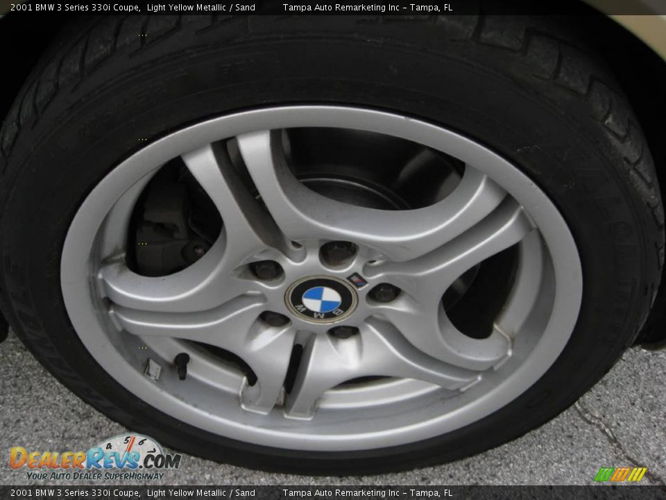 2001 BMW 3 Series 330i Coupe Light Yellow Metallic / Sand Photo #16