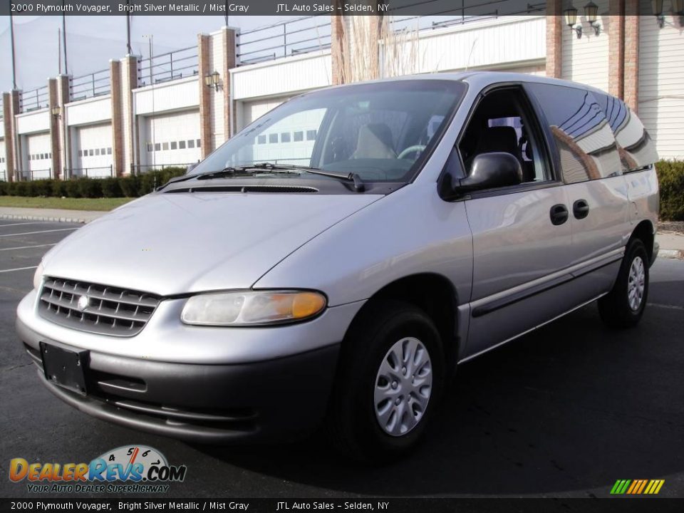 2000 Plymouth Voyager Bright Silver Metallic / Mist Gray Photo #1