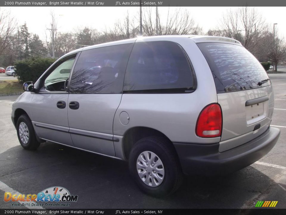 2000 Plymouth Voyager Bright Silver Metallic / Mist Gray Photo #4