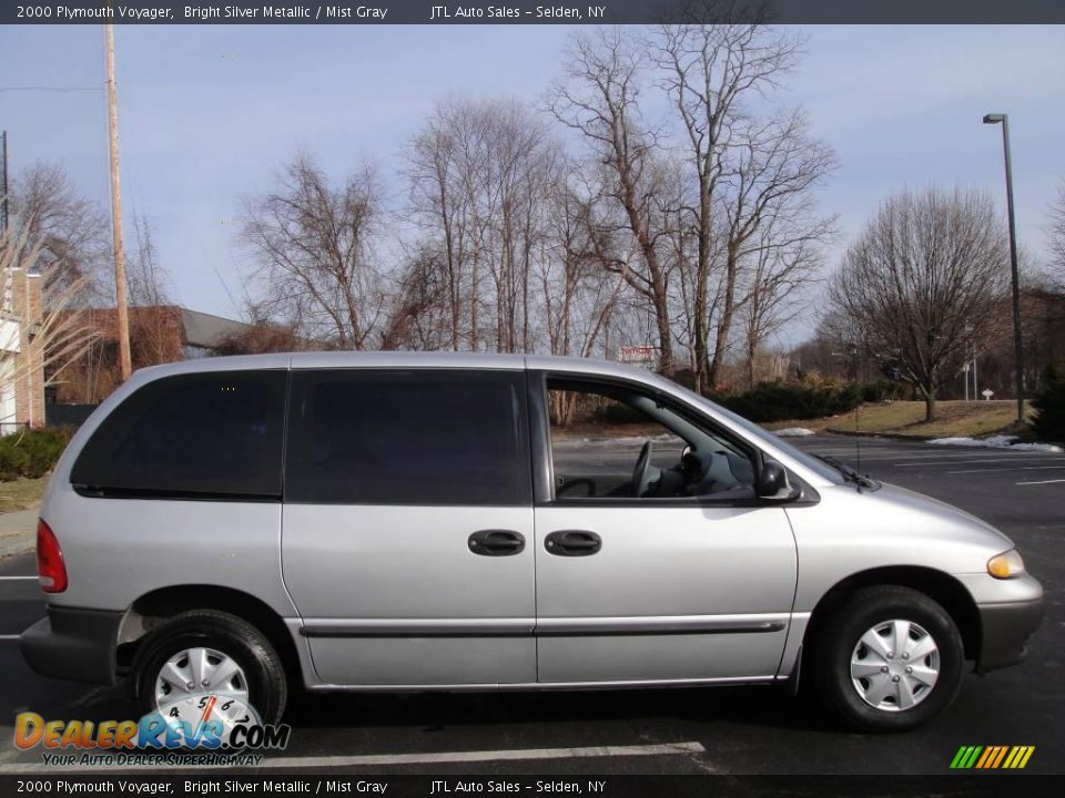 2000 Plymouth Voyager Bright Silver Metallic / Mist Gray Photo #7