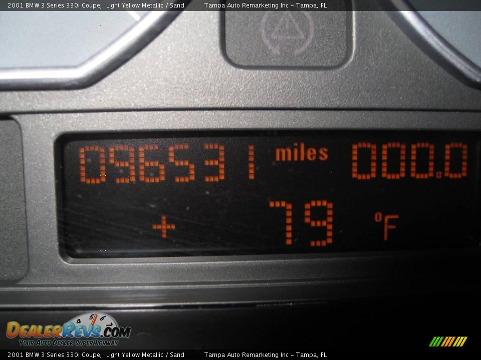 2001 BMW 3 Series 330i Coupe Light Yellow Metallic / Sand Photo #34