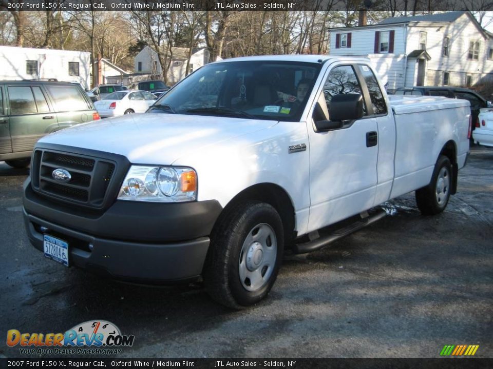 2007 Ford F150 XL Regular Cab Oxford White / Medium Flint Photo #1