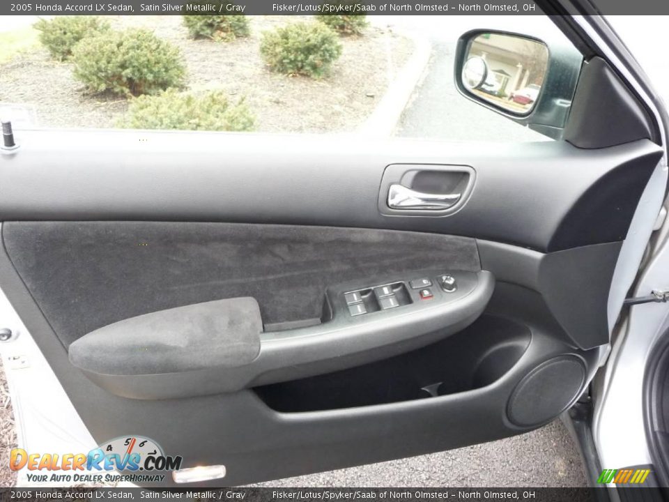 2005 Honda Accord LX Sedan Satin Silver Metallic / Gray Photo #9