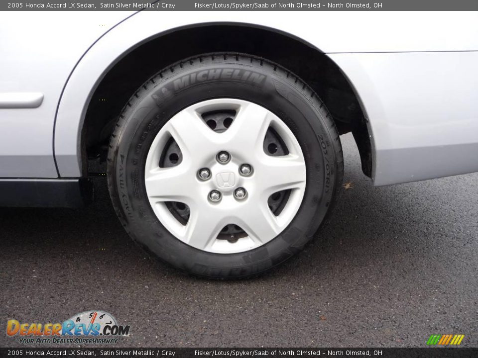 2005 Honda Accord LX Sedan Satin Silver Metallic / Gray Photo #26