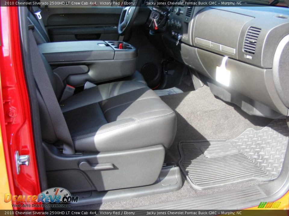 2010 Chevrolet Silverado 2500HD LT Crew Cab 4x4 Victory Red / Ebony Photo #11