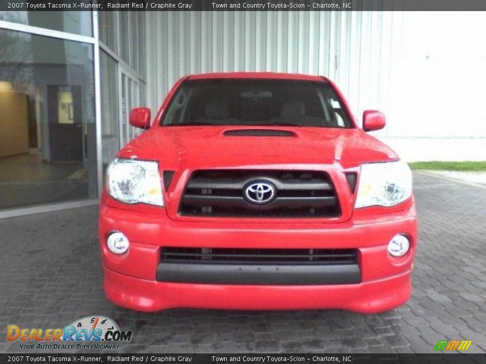 2007 Toyota Tacoma X-Runner Radiant Red / Graphite Gray Photo #2
