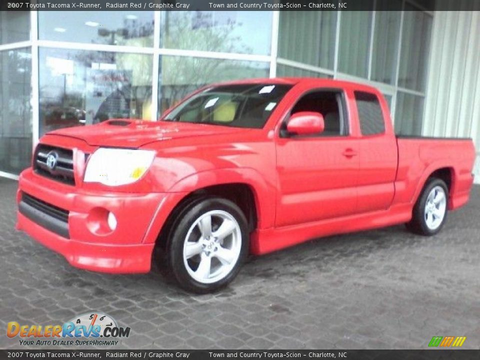 2007 Toyota Tacoma X-Runner Radiant Red / Graphite Gray Photo #18