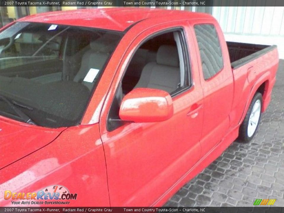 2007 Toyota Tacoma X-Runner Radiant Red / Graphite Gray Photo #20