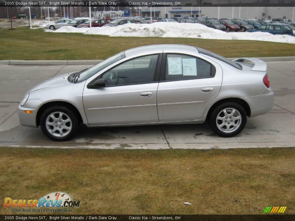 2005 Dodge Neon SXT Bright Silver Metallic / Dark Slate Gray Photo #4