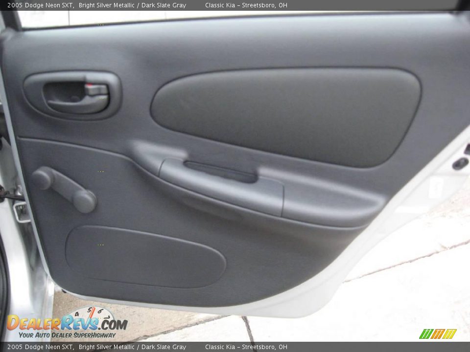 2005 Dodge Neon SXT Bright Silver Metallic / Dark Slate Gray Photo #23