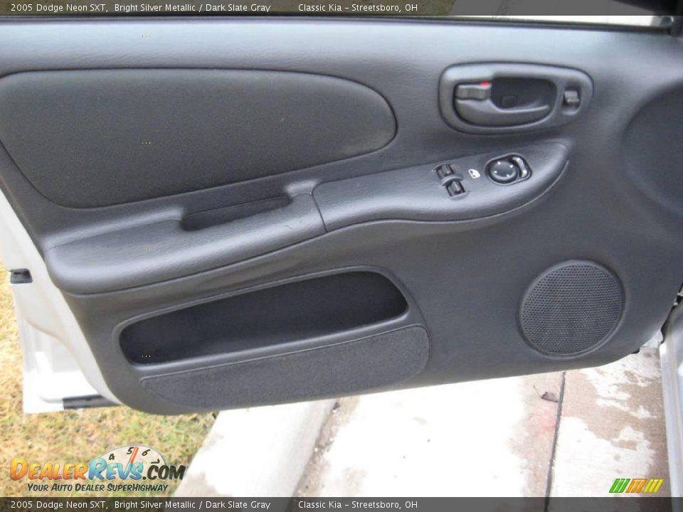 2005 Dodge Neon SXT Bright Silver Metallic / Dark Slate Gray Photo #27